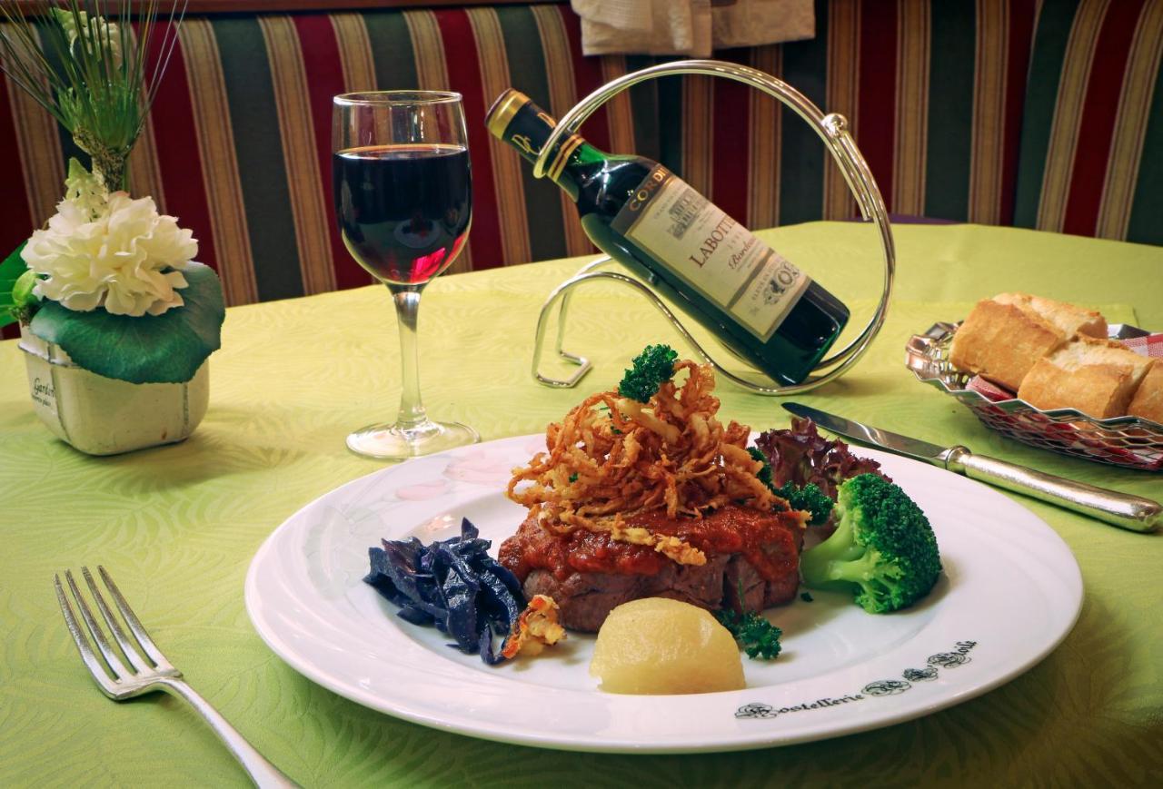 Logis Restaurant De L'etoile Hotel